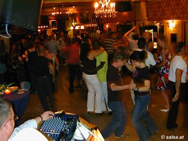 Salsa in De Witte Zwaan, Berlicum (click to enlarge)