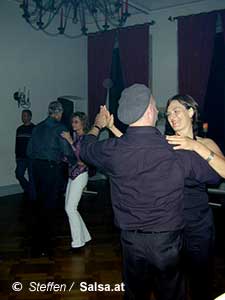 Salsa im Schloss Wachendorf bei Euskirchen